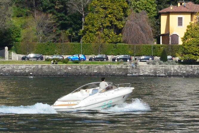 1.5 Hours Private Tour of Lake Como - Meeting at Lungo Lario Trieste: Easy Start, Central Como