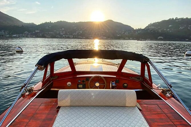 1 Hour Private Wooden Boat Tour on Lake Como 10 pax - Returning to Como: East-Shore Villas and How to Work With One Hour