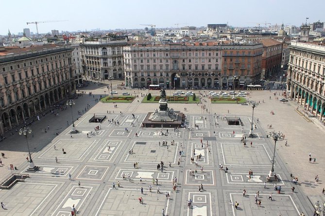 2-hours Duomo of Milan guided experience with entrance tickets - Inside the Duomo: what your guide helps you notice