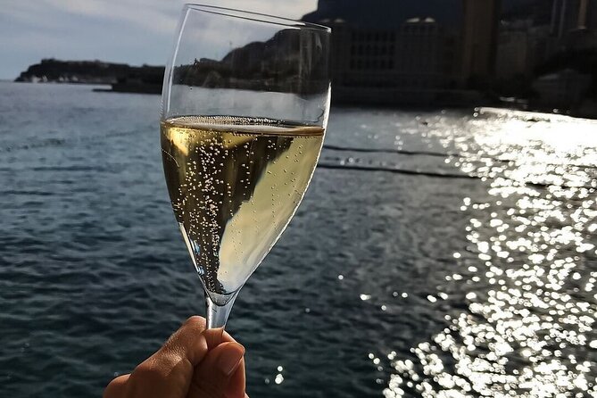 2 Hours Private Boat Tour Como - The 2-hour flow: quick route, lots of viewing angles