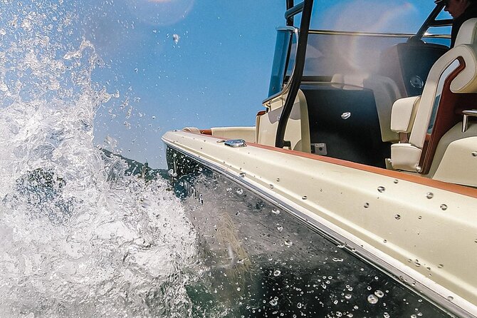 2H Private Cruise on Lake Como Tender yacht Invictus 9 pax - Isola Comacina: the lake’s island moment