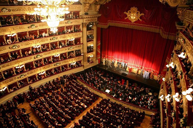 3-Hour Milan City Tour with The Scala Theatre - small group tour - Timing and logistics that keep the experience smooth