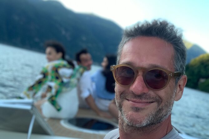 3 Hours Bellagio Private Guided Boat Tour on Lake Como - Versace Villa Fontanelle and Clooney’s Villa Oleandra: real-world celebrity geography