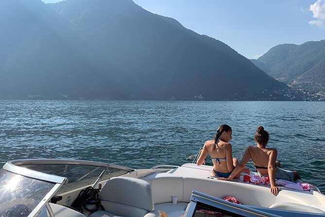 3 Hours Bellagio Private Guided Boat Tour on Lake Como - The return route: Pliniana, Rossini’s Tancredi, and film-famous villa spotting