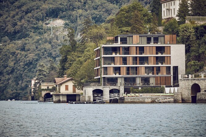 3 Hours Private Boat Tour in Subacco Lake Como - Timing, weather, and staying calm at the pier