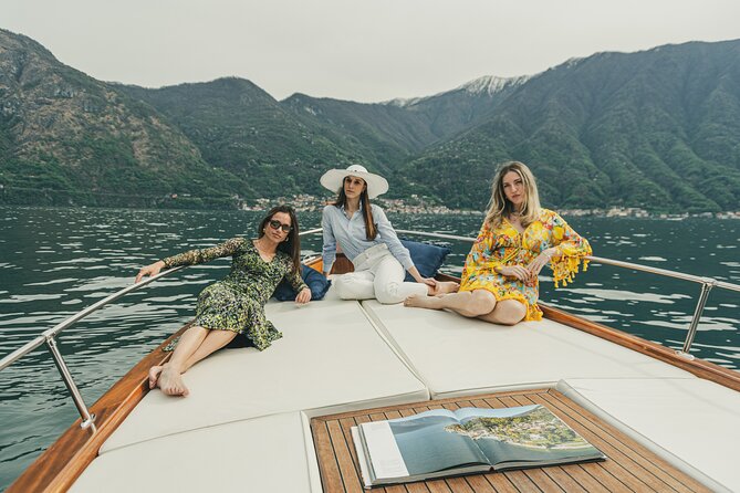 3 hours Private Boat Tour on Lake Como Bellagio - Menaggio photo stop: flowers, palms, and a playful railing