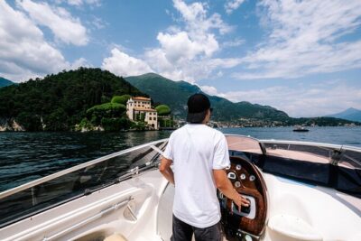 3 Hours Private Cruise on Lake Como Motorboat Cranchi - Meet in Como and get oriented fast