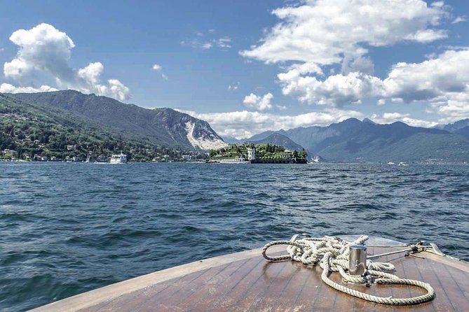 4-Day Italian Lakes Tour from Milan - Hotels, breakfast, and the little things that cut stress