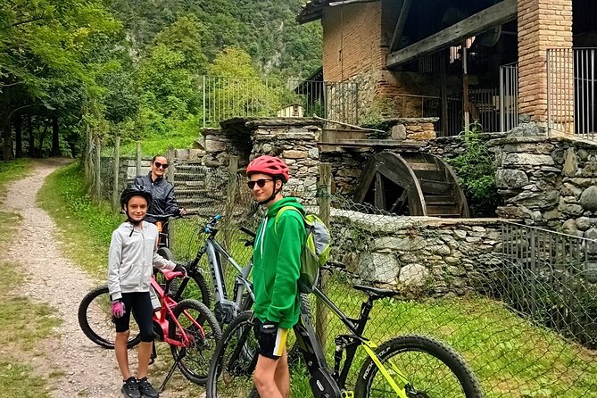 4-hour E-bike Tour of the Piccolo Mondo Antico in Lake Como - Benelario and Porlezza: the refreshment stop in the middle of the ride
