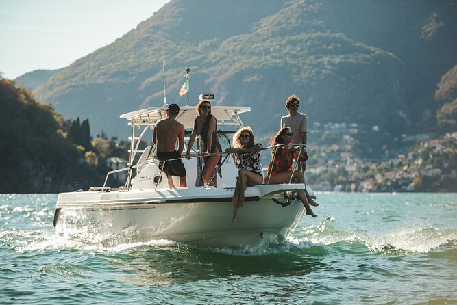 4 Hours Private Boat Cruise on Lake Como - Moltrasio and Laglio: celebrity villa spotting, minus the star treatment