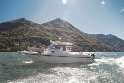 4 Hours Private Boat Cruise on Lake Como with Open Bar - The open bar: what you actually get on board
