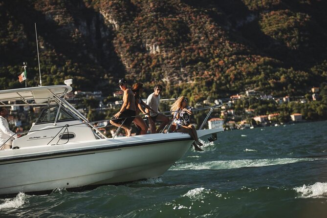 4 Hours Private Boat Cruise on Lake Como with Open Bar - Moltrasio and Laglio: famous homes you can spot from the water