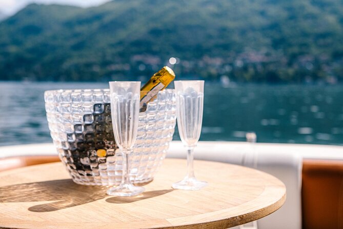 4H Private Cruise Bellagio Varenna Tender Yacht Invictus 6 Pax - Cernobbio and Villa Erba: luxury hotels, famous names, and a dockside church