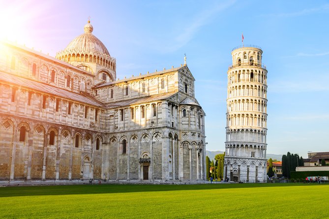 6-Day Cinque Terre, Florence & the Flavours of Tuscany Tour from Milan to Rome - Val d’Orcia day: Pienza planning, Montalcino wine, and Bagno Vignoni’s spa waters