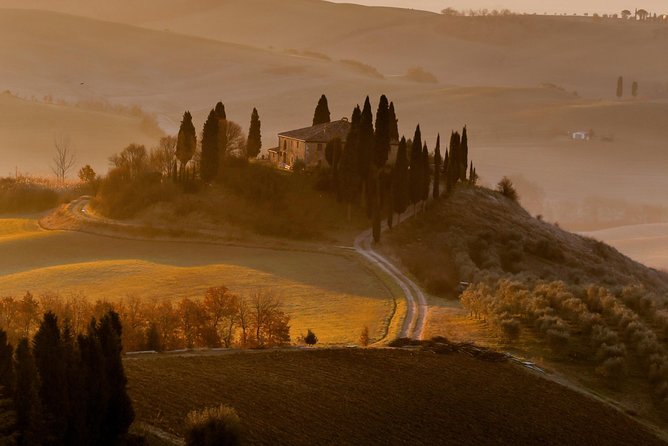 6-Day Cinque Terre, Florence & the Flavours of Tuscany Tour from Milan to Rome - Hotels and group comfort: why 16 people changes the trip