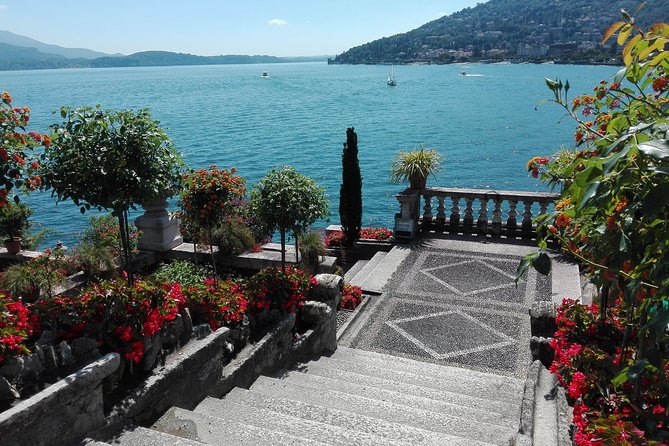 A unique private boat tour of isola Bella with guide Micaela - Air-conditioned private transport: small comfort, big payoff
