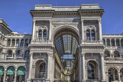 Airport Transfer: Malpensa Airport MXP to Milan by Luxury Van - Inside the Luxury Van: space, comfort, and group fit