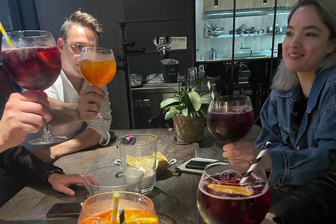 Bar Hopping in Milan - Duomo Di Milano at Night: Group Photo and a Refreshment Reset