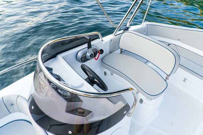 Be the Captain : Drive Your Own Boat on Lake Como - Where to Aim: Villas, Towns, and a Stop Near Nesso