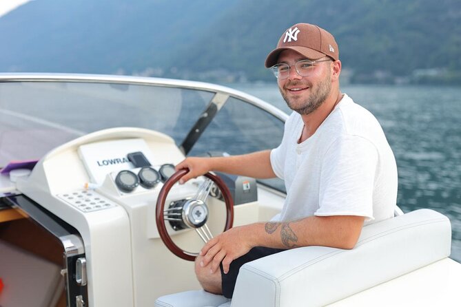 Boat Party on Lake Como - Open Bar - The boat, the crew, and why 10 people changes the feel