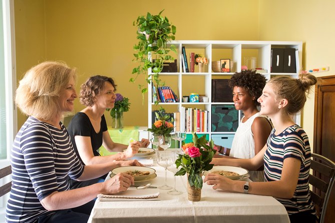 Cernobbio: Show Cooking & Dining at a Local’s Home - Sauce and tasting: why the finishing steps matter