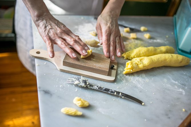 Cesarine: Pasta & Tiramisu Class at Local's Home in Milan - Key highlights worth booking for