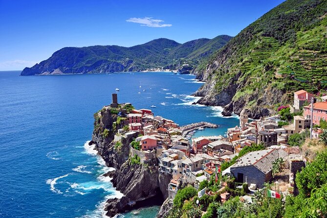 Cinque Terre Day Trip from Milan: Italian Riviera Escape - Milan to Cinque Terre in first class: the day’s rhythm and reality check