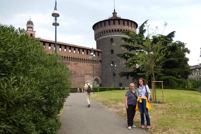 Classical Milan tour - Timing, meeting point, and avoiding the common Milan-day stress