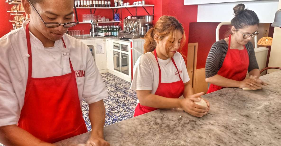 Como Area: Pizza Training Experience - Pizza Making in Como: More Than a Meal