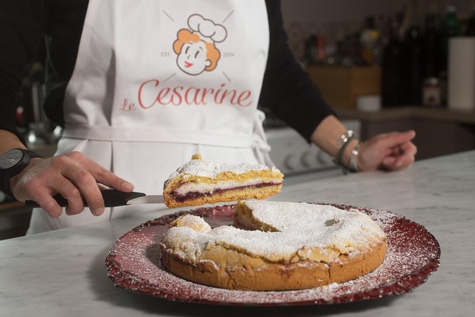 Como: Home Dining & Live Show Cooking with a Local by Cesarine - Sanitary rules and comfort: what to expect in a home kitchen