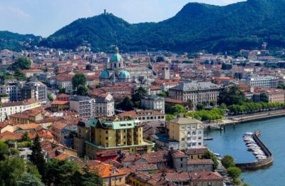 Como: Private Walking Tour - Meeting at Piazza Cavour: start where the views are easiest