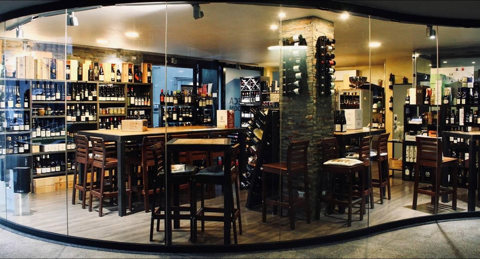 Como: Wine Tasting Experience with Cheese and Cold Cuts - Key things that make this Como wine tasting work