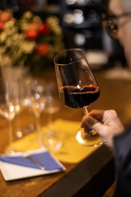 Como: Wine Tasting Experience with Cheese and Cold Cuts - Cold cuts and cheese pairing (or a vegetarian dish that still fits)