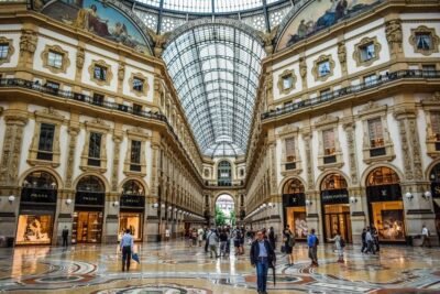 Discovering Milan's fashion soul - The Quadrilatero start: your guide’s fashion map