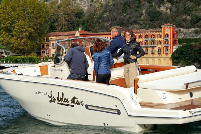 Dreamer tour(1 H) luxury boat aperitif onboard - Artaria publishing roots, then Cademartori and apartments