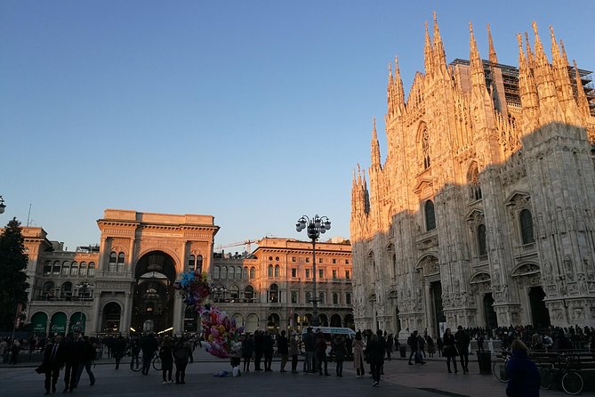 Duomo and Sforza Castle Guided Tour in Milan - The in-between moments: how the day actually feels