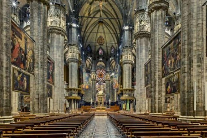 Duomo Cathedral Guided Tour - Choosing a morning or afternoon slot at Duomo Square