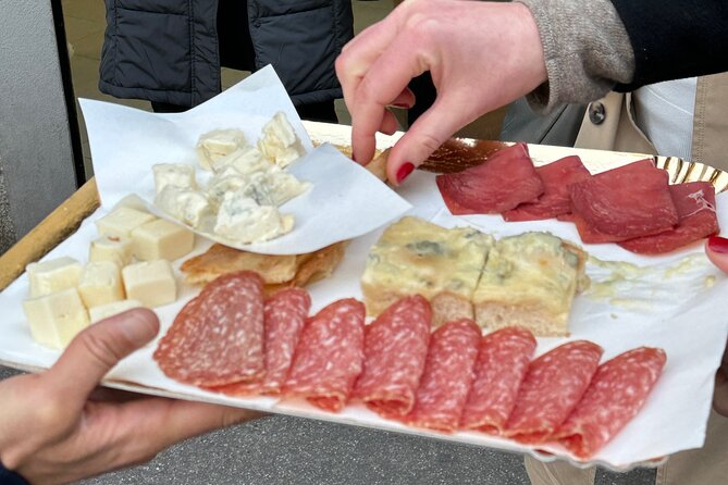 Eating Milan Street Food Tour with Guided Tasting and Sightseeing - Key points to know before you go