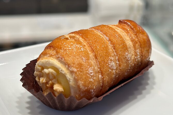 Eating Milan Street Food Tour with Guided Tasting and Sightseeing - The tasting part: Balsamic vinegar, Gorgonzola, and why these choices make sense