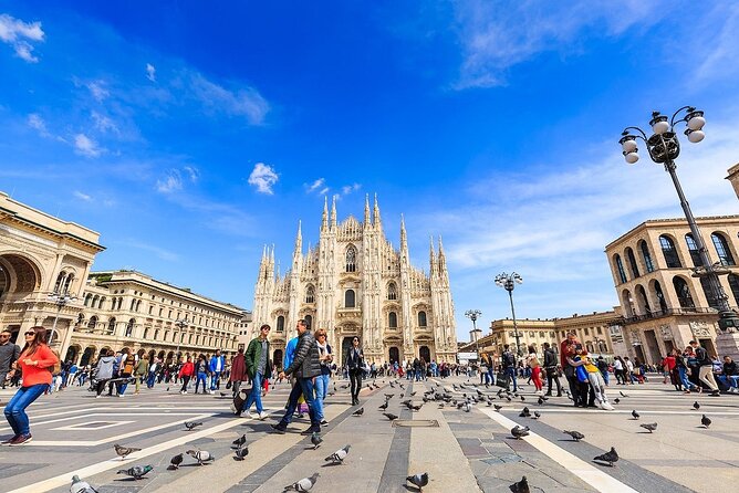 Elevated Ecstasy: Duomo Discovery & Rooftop Marvels! - Piazza del Duomo Meeting Point: Get Oriented Early