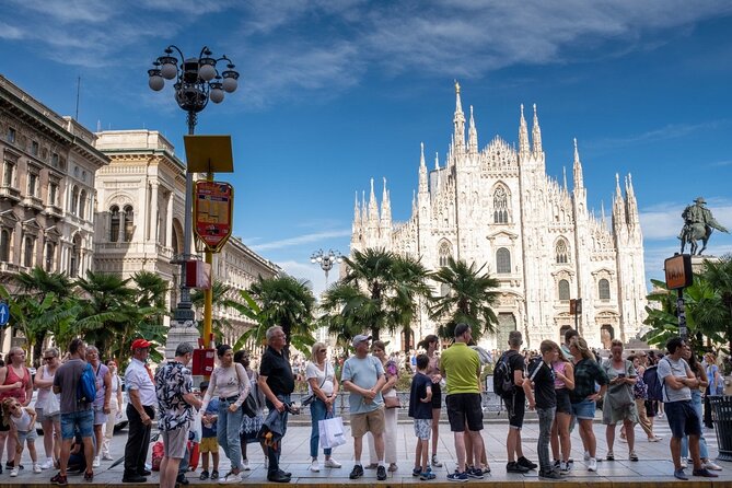 Elevated Ecstasy: Duomo Discovery & Rooftop Marvels! - Inside the Duomo: 600 Years of Styles You Can Actually Spot