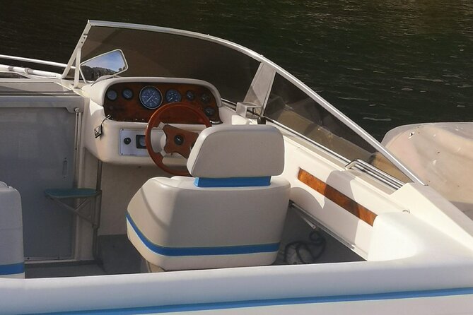 Exclusive Private Guided Boat Tour on Lake Como 1H - 4H - Cernobbio and the Villa D’Este orbit: VIP energy on the water