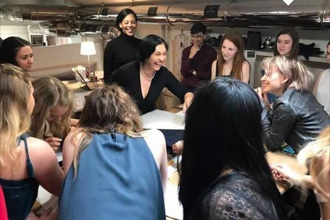 Fashion Workshop in Atelier and Fashion District Tour - Should You Book This Fashion Workshop Tour?