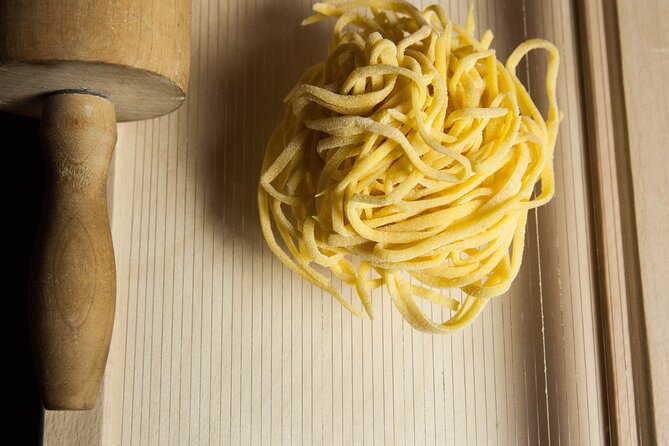 Fresh Homemade Pasta and Tiramisu Cooking Class in Milan - Milan Logistics: Easy Start, Home Kitchen Vibe