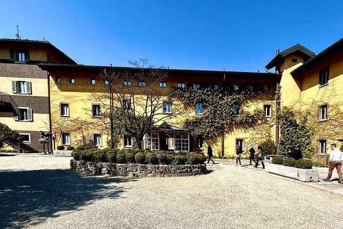 From Lake Como or Milan: Serravalle VIP shopping and Wine Tasting - Fashion Passport + the Guest Lounge: breaks that actually help
