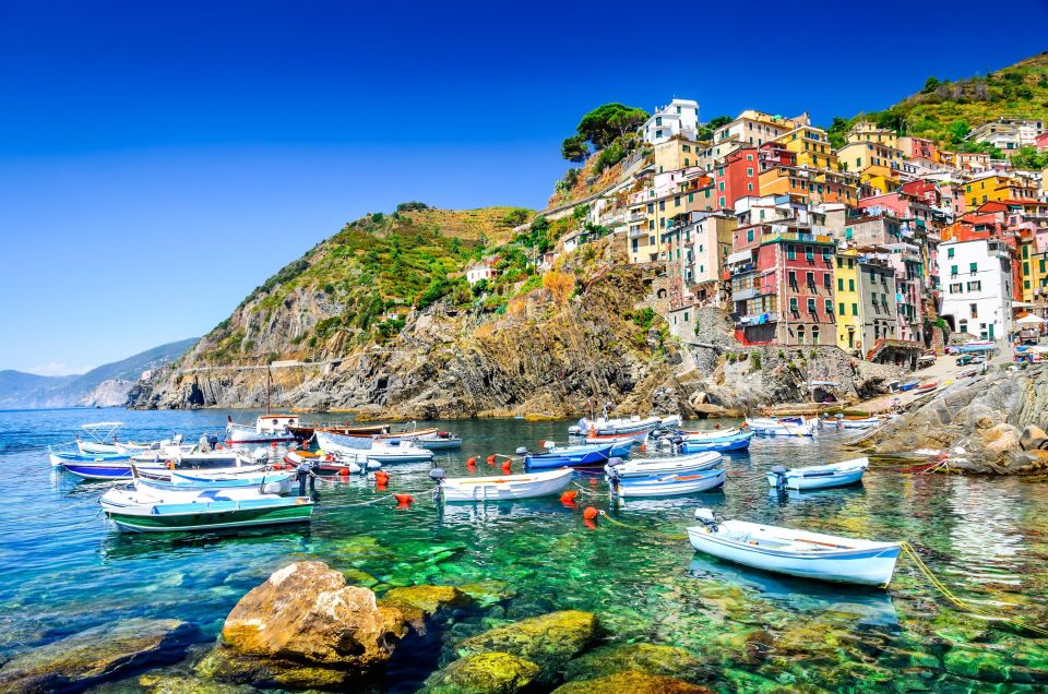 From Milan: Cinque Terre with Portovenere and Boat Cruise - Meeting in Milan and the bus transfer to La Spezia