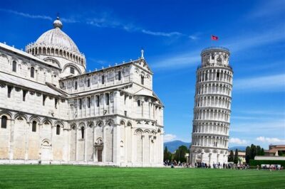 From Milan: Discover Florence & Pisa on an Exciting Full-Day Tour - Train commentary in two languages: you’ll understand the sights faster