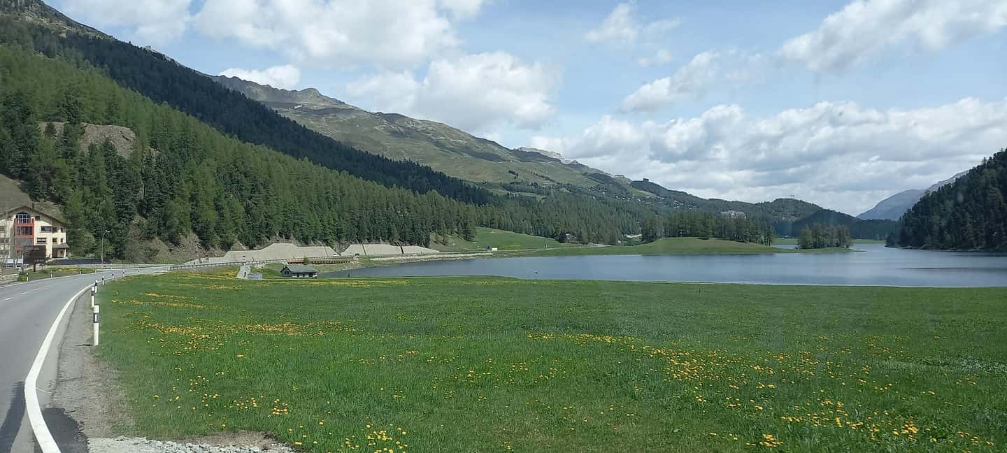 From Milan: Lake Como and Bernina Train Day Trip - Bernina Pass, Poschiavo, and Tirano: scenic sightings and a short recharge