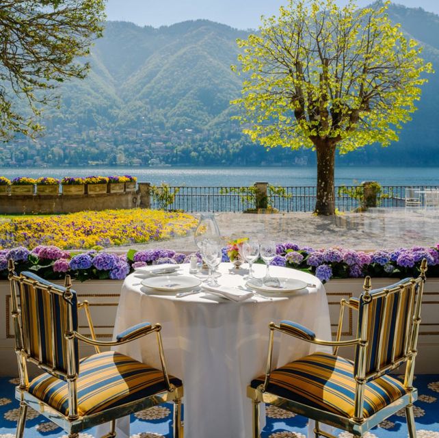 From Milan: Lake Como & Bellagio Day Trip w/ Private Driver - Como City walk: Duomo views and marble-lane wander time