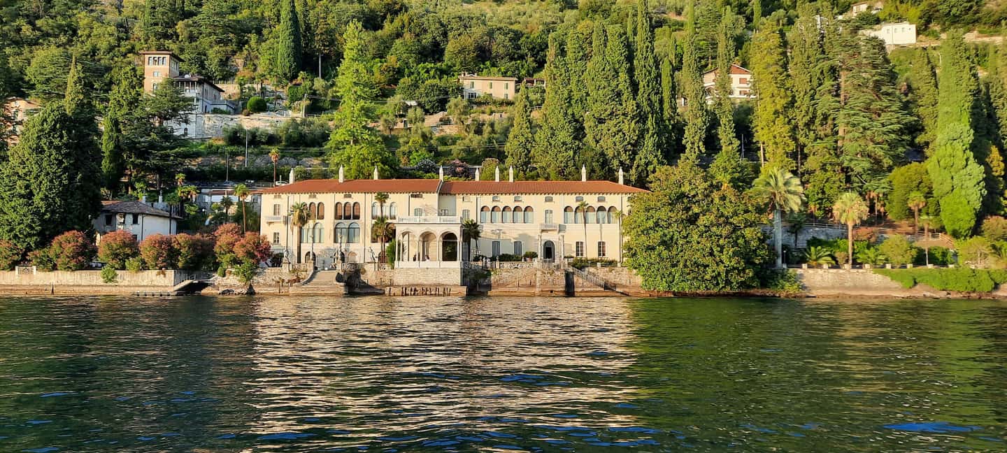 Grand Tour, on luxury speedboat at Lake Como - Menaggio and the return to Como: last views, less pressure